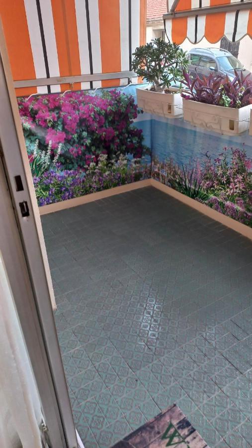 멍똥 Chez Bianca Les Coquelicots Les Lucioles 아파트 외부 사진